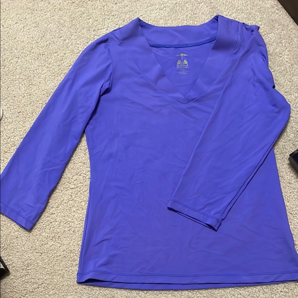 Kenny Dana 3/4 Sleeve Tapered V-Neck Top